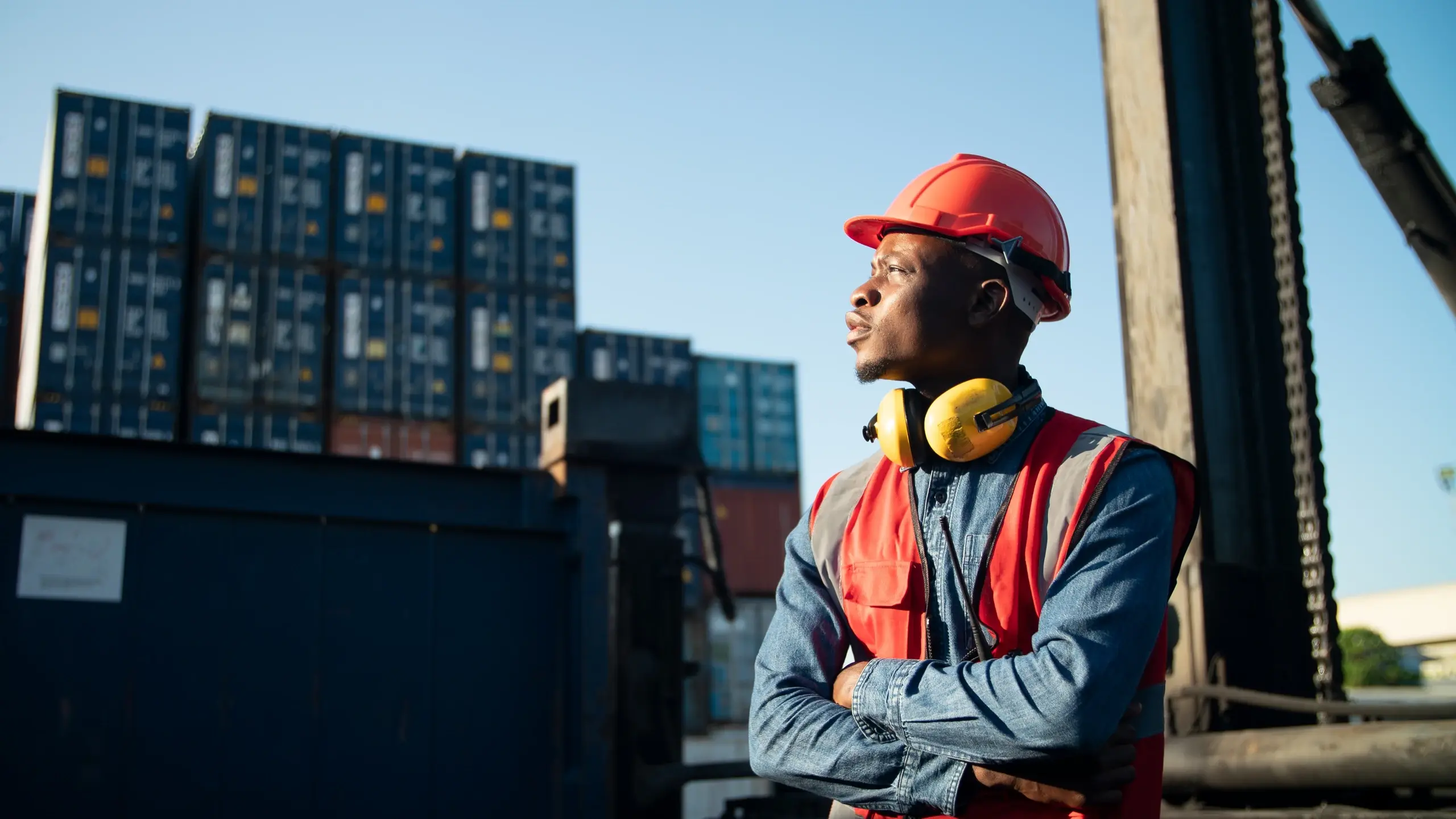 Port workers on the dock