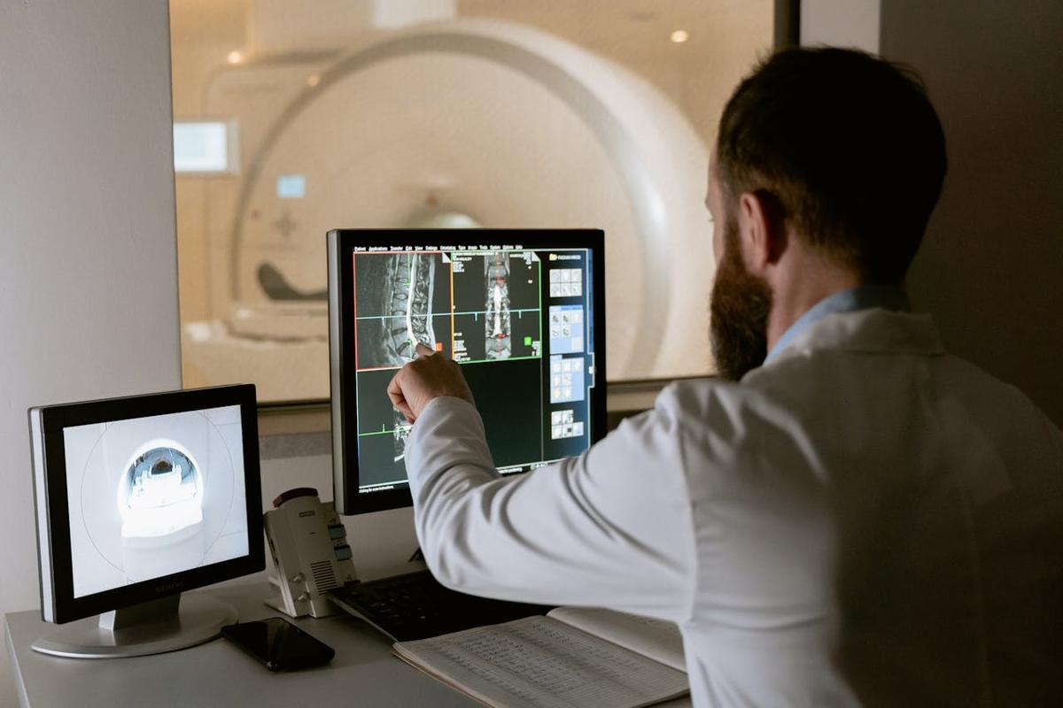 Radiology scheduling dashboard