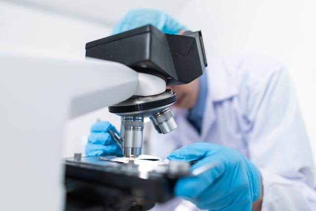laboratory microscope equipment