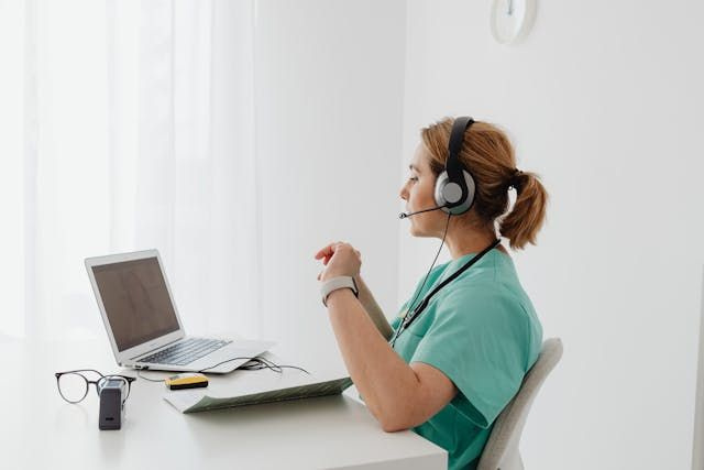 nurse on laptop