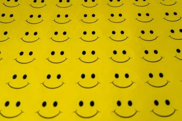 smiley faces yellow